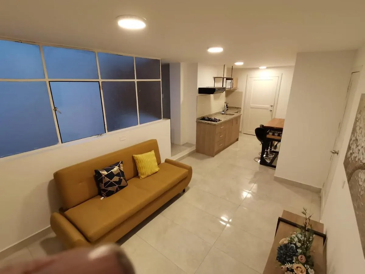 Hermosa Suite Doble Quito 0*,
