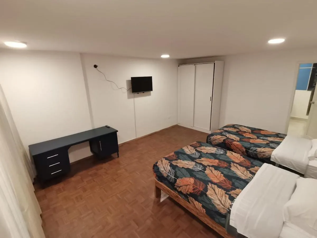 Hermosa Suite Doble Quito 0*,  Ecuador